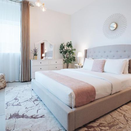 Charming Warm Suite With Amazing Views Of The City 迪拜 外观 照片