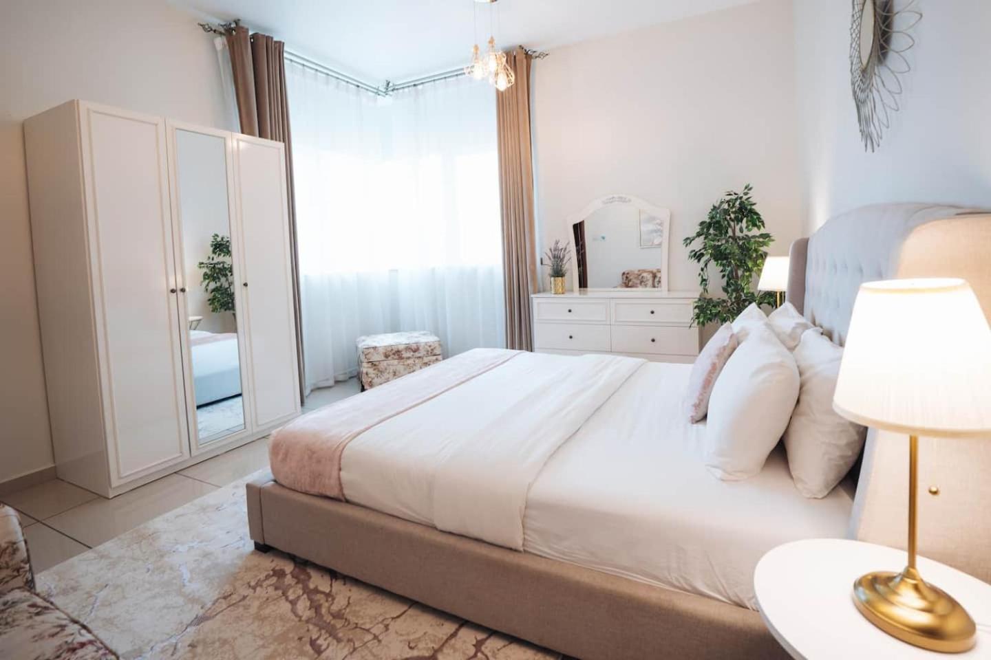 Charming Warm Suite With Amazing Views Of The City 迪拜 外观 照片