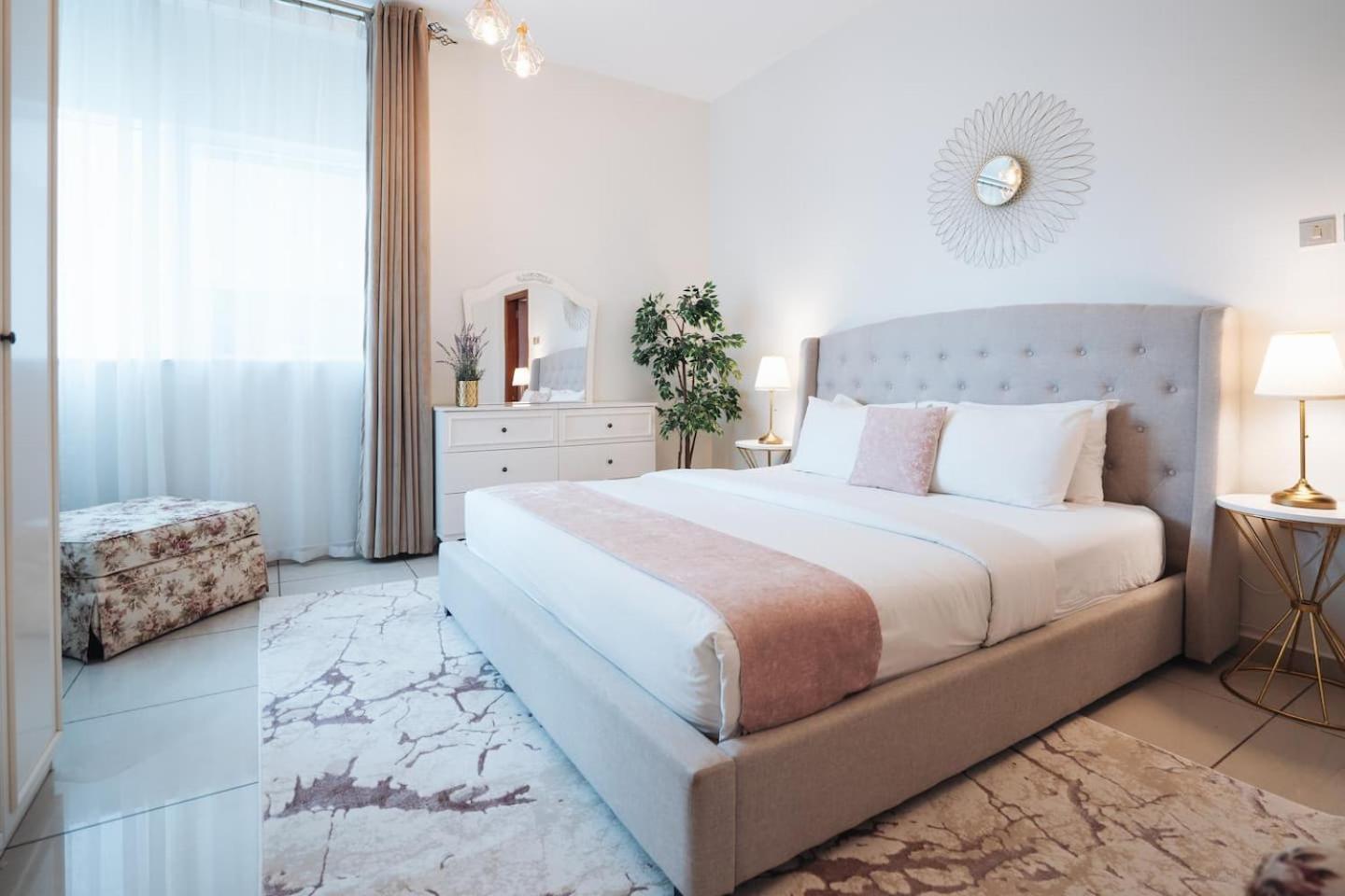 Charming Warm Suite With Amazing Views Of The City 迪拜 外观 照片